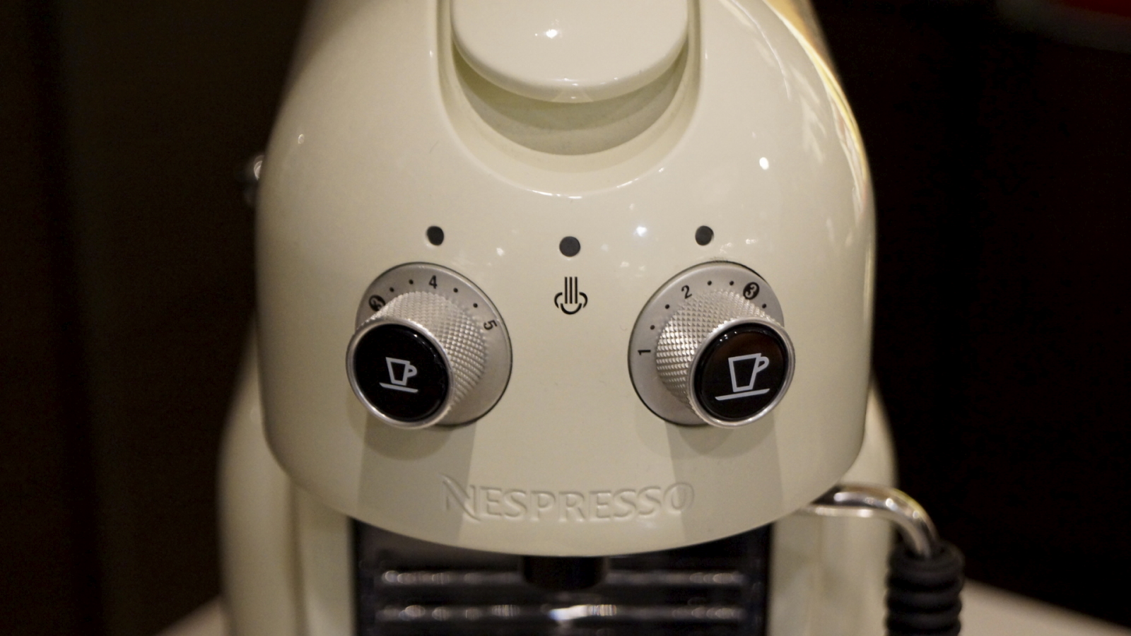 生活家電 コーヒーメーカー ネスプレッソ 最高級機種「マエストリア」特集 | HIMAZINES